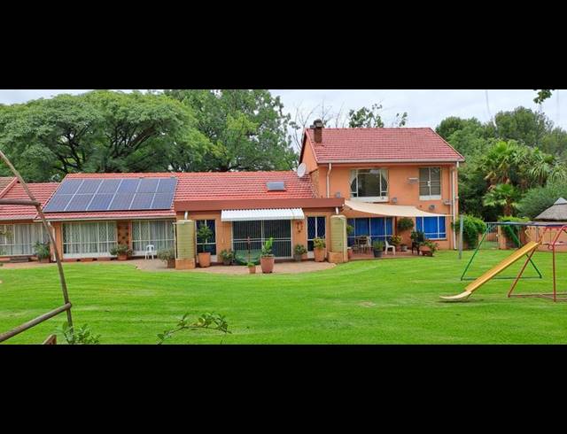 FARM FOR SALE IN RISPARK